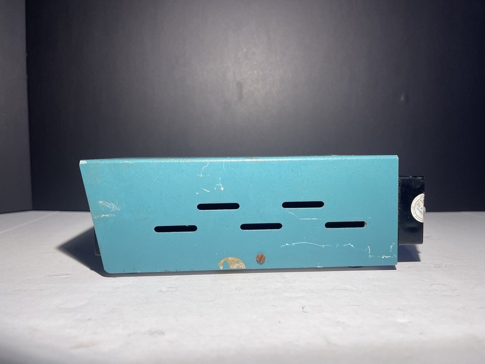 FLUKE 2160A DIGITAL THERMOMETER