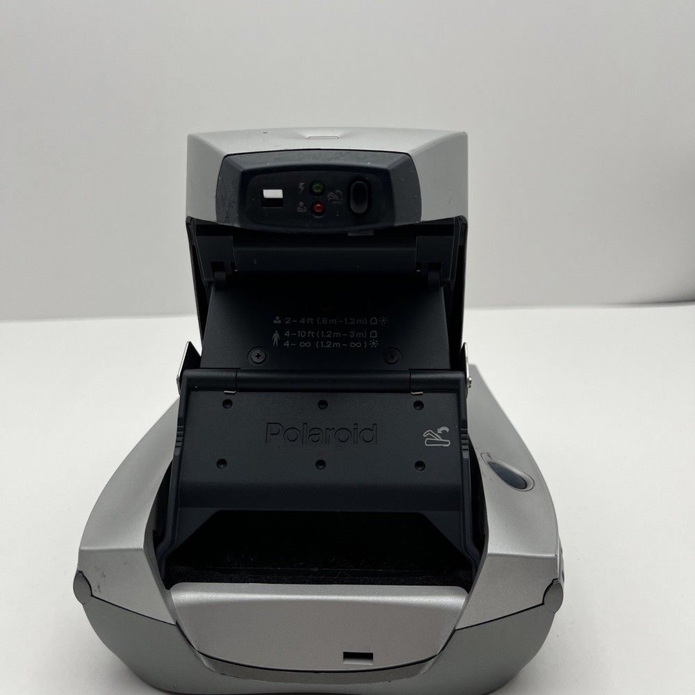 Vintage Polaroid 1200FF Camera
