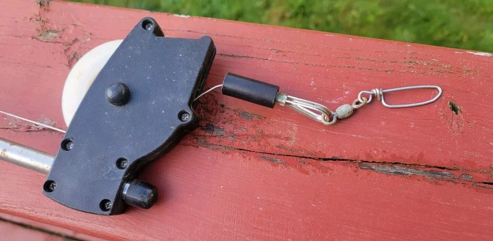 Cannon Manual Downrigger With Mounting Plate