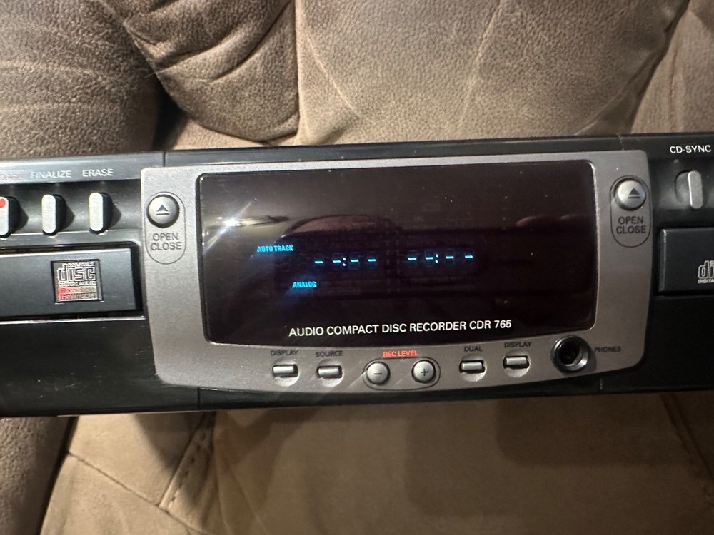 Philips CDR 765/17 Audio Compact Disc Recorder / No Remote. TESTED WORKING.