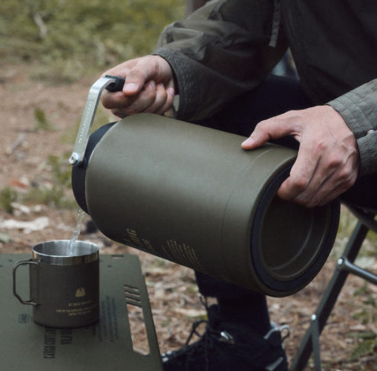 Cargo Container 3.8 L Large Capacity Camping Water Jug / Express / Genuine