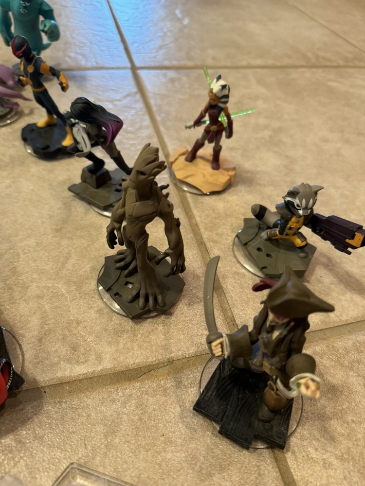 Disney Infinity Figures Huge Mixed Lot 40 Pieces **Read Description