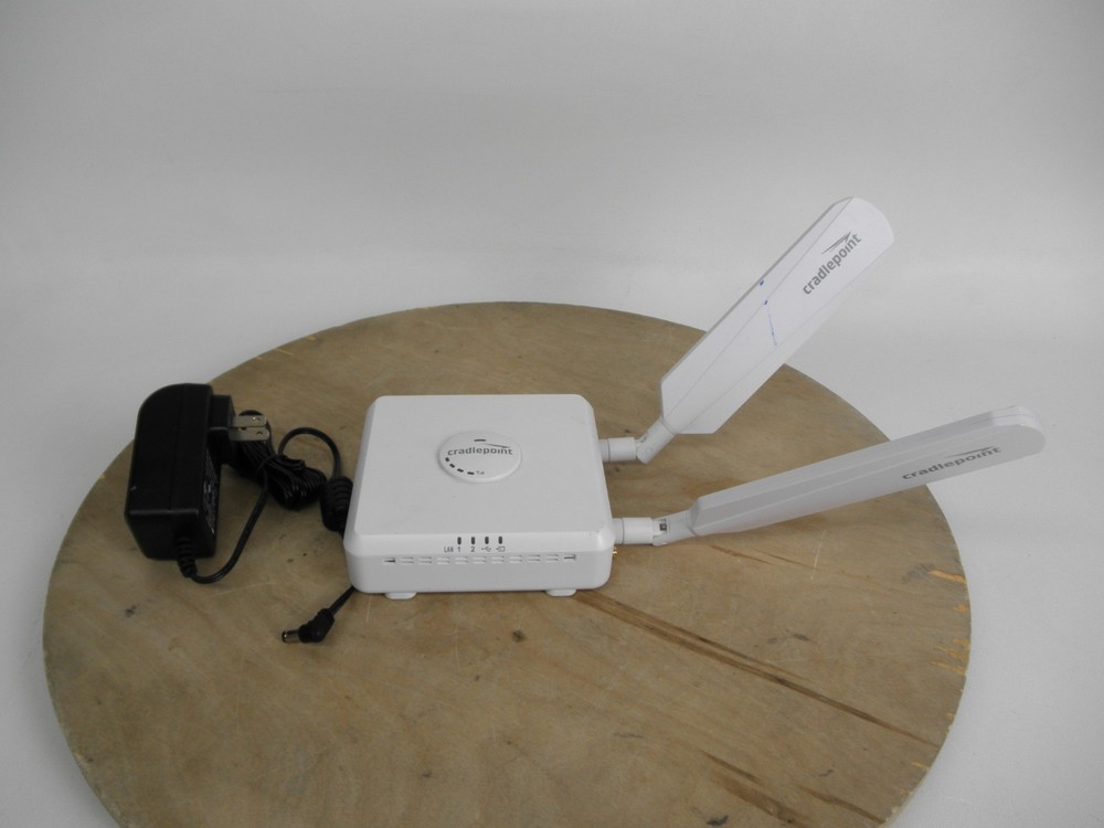 Cradlepoint CBA850 Router with MC400LPE Modem (Verizon) & AC adapter Bundle