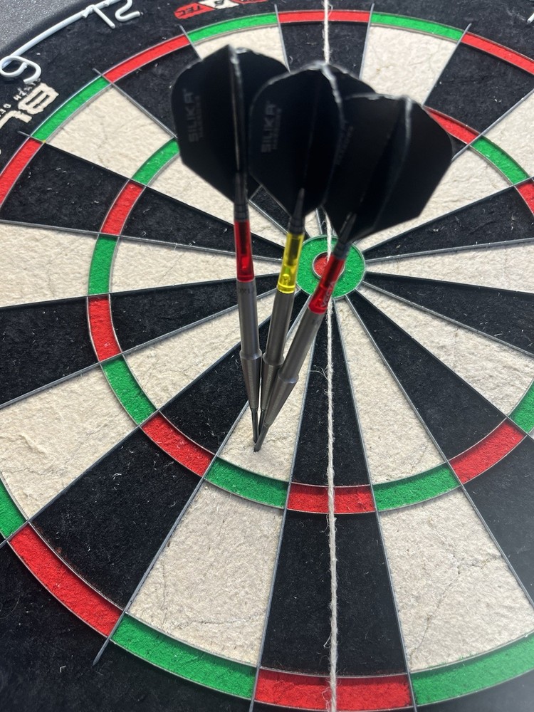 23g Loxley Robin Smooth Darts DISCONTINUED