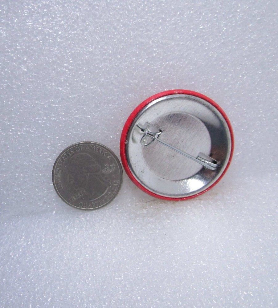 Justicia Dignidad Button Pin
