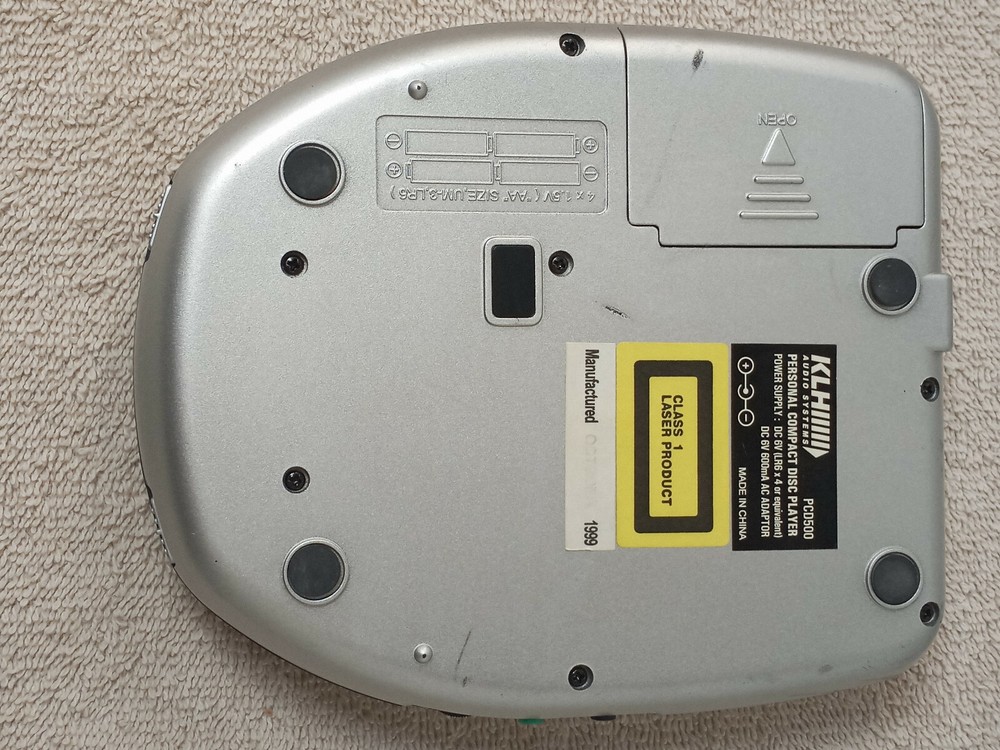 1999 KLH PCD500 Portable CD Player Programmable Digital Anti-Shock System*