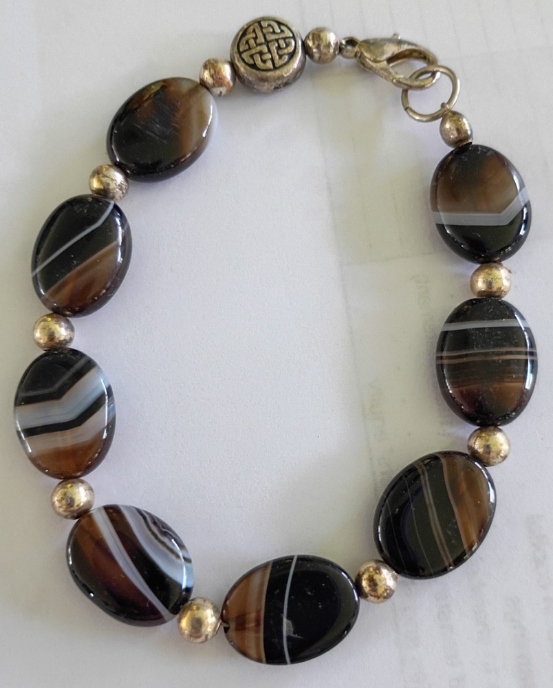 Agate Bead Clasp Bracelet