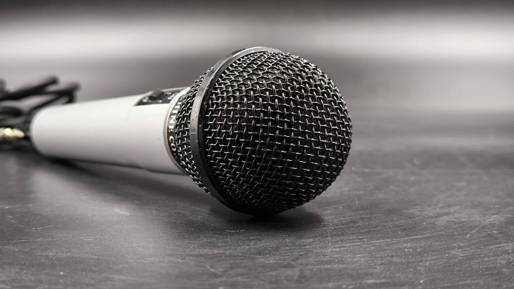 The Singing Machine Co Microphone Used Working Silver