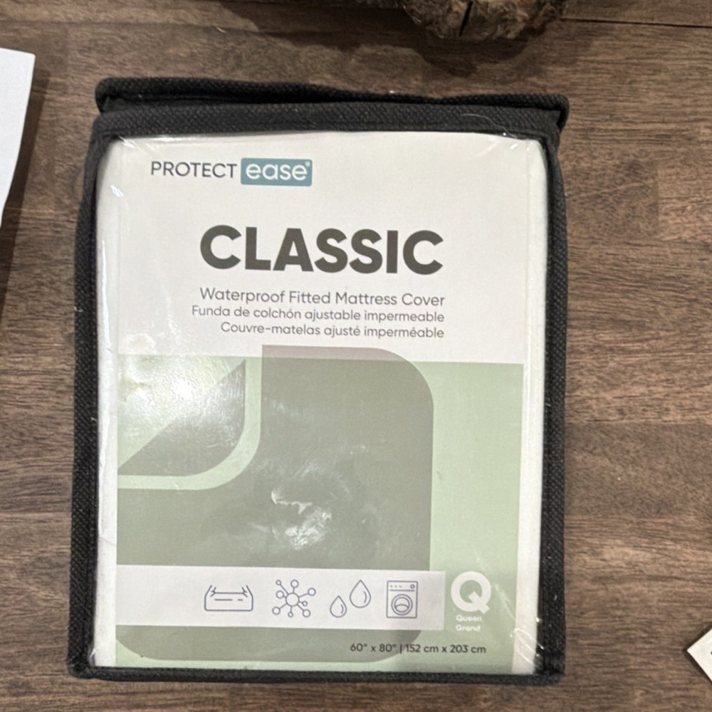 Protect Ease Classic Waterproof Fitted Mattress Protector Queen 60x80