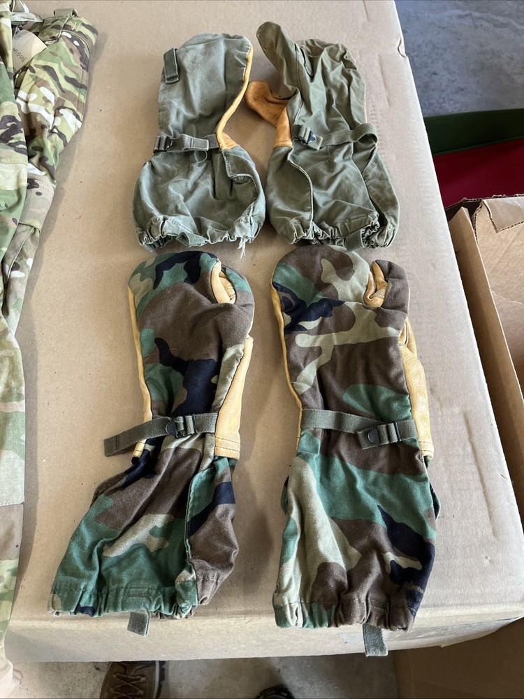 MISMATCHED MILITARY SURPLUS  TRIGGER  FINGER  MITTEN SET ARMY SHELL MEDIUM