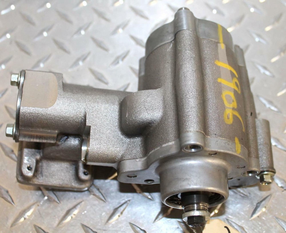 2000 VICTORY V92SC ENGINE MOTOR OIL PUMP