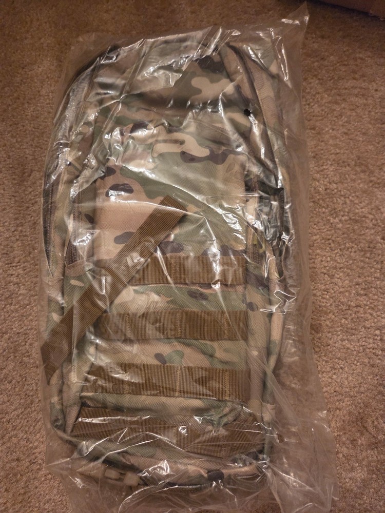 Matrix Padded Adjustable Field Day Pack with 2.5L Hydration System - Multicam