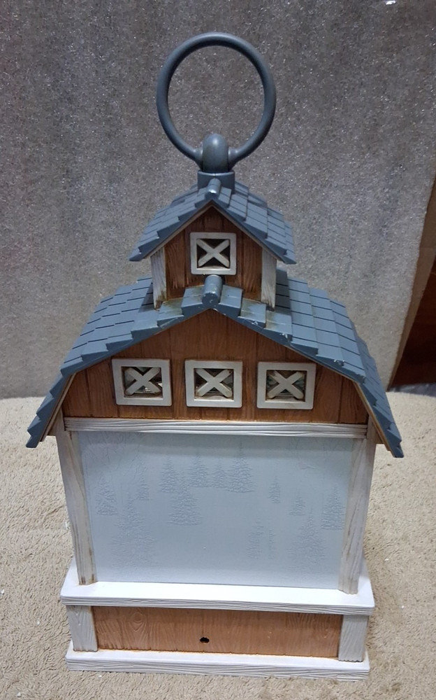 CHRISTMAS LANTERN SNOW GLOBE