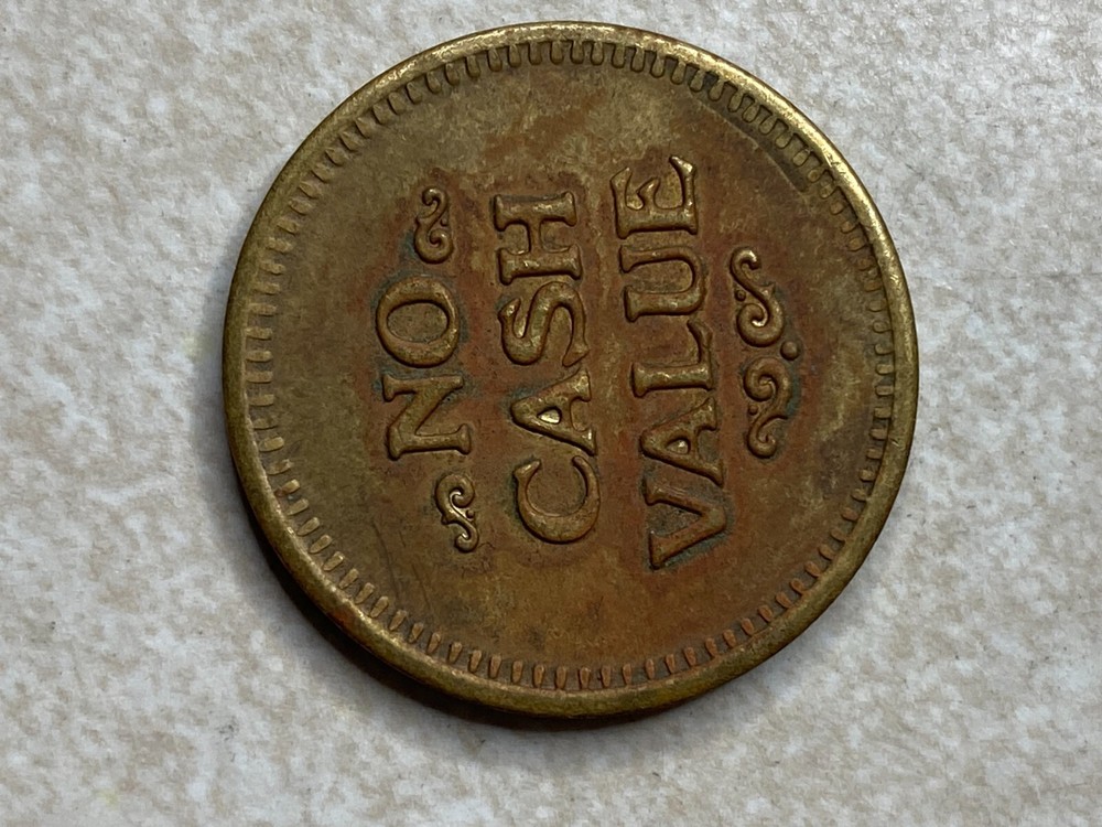 M & M Arcade Amusement Token T7738