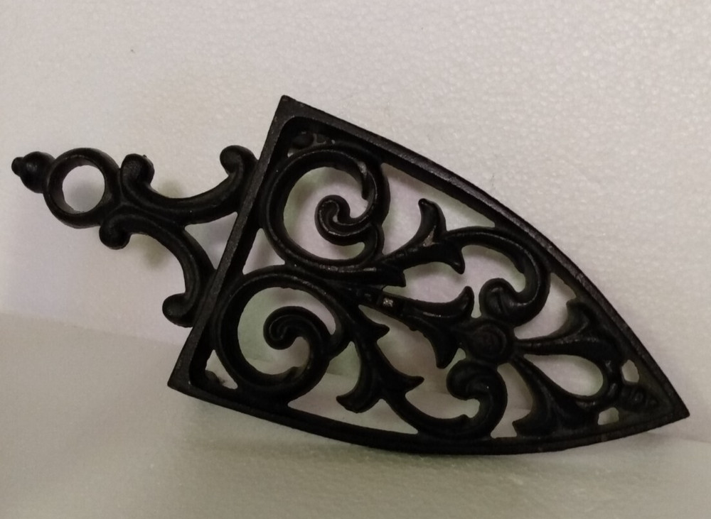 Antique Cast Iron Flat Iron With Decorative Base