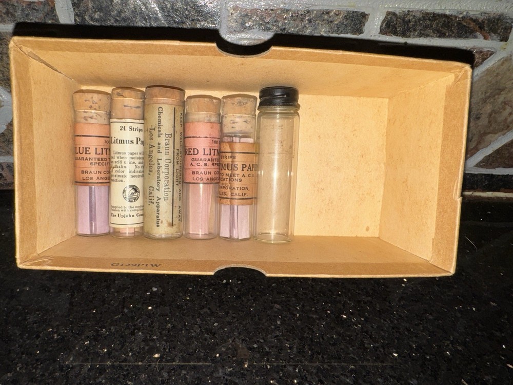 Vintage Pharmaceutical Field Lab Testing Kit