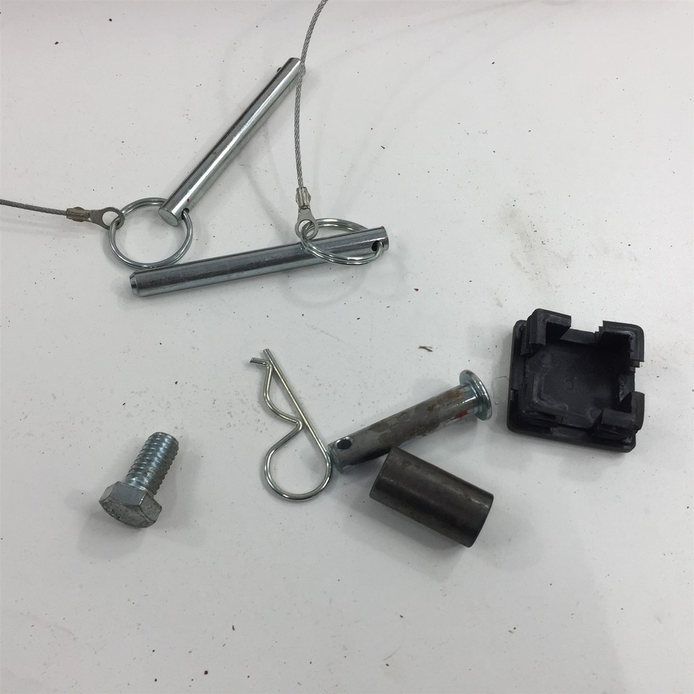 (1) Southwire MaxisJax Pull-It 1000 Frame With Carry Bag