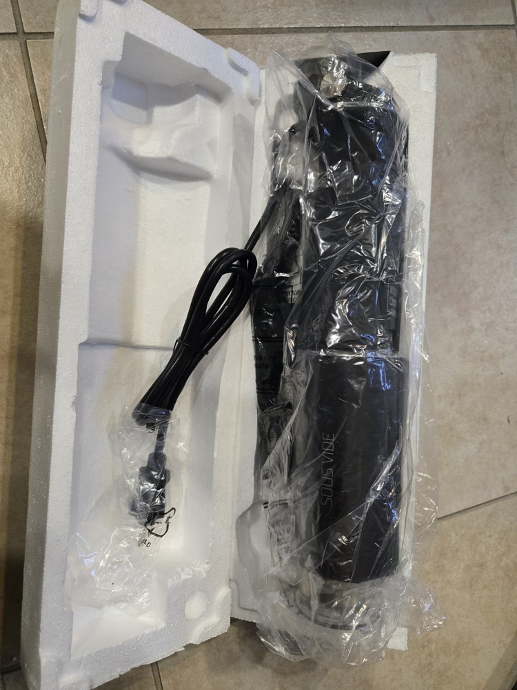 Kitchen Gizmo Sous Vide Immersion Cooker 800W Gray Touchscreen Panel *NEW*