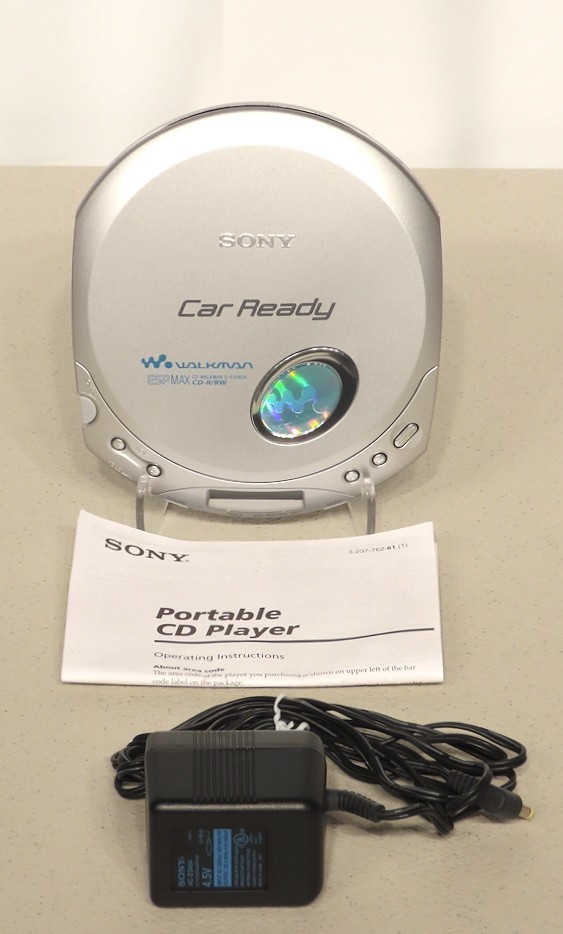 Sony CD Walkman D-E356CK ESPMAX Silver Portable CD Player w/Car Ready Kit & Case