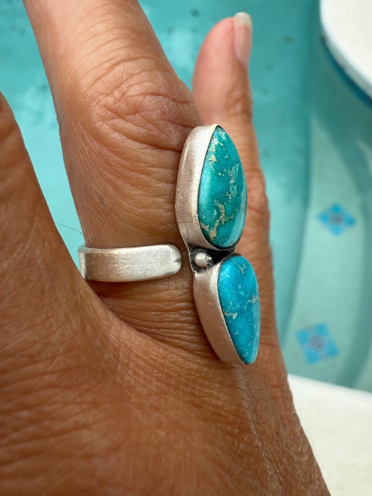 Blue Ridge Turquoise Sterling Silver Southwestern Statement Ring Closed back