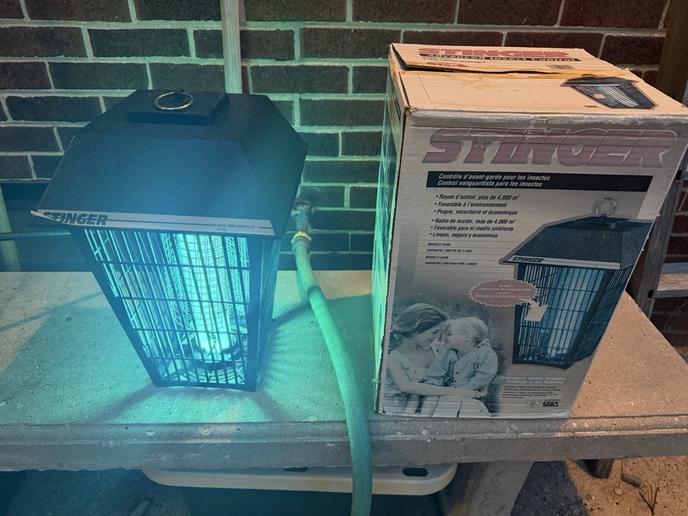 Stinger Bug Zapper Model UV 40 USA TESTED WORKING WITH BOX
