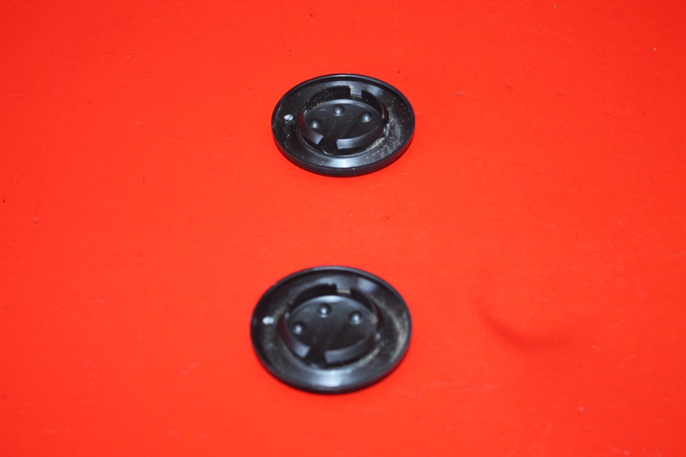 09 2009 SUZUKI KATANA 650 FRAME PLUGS