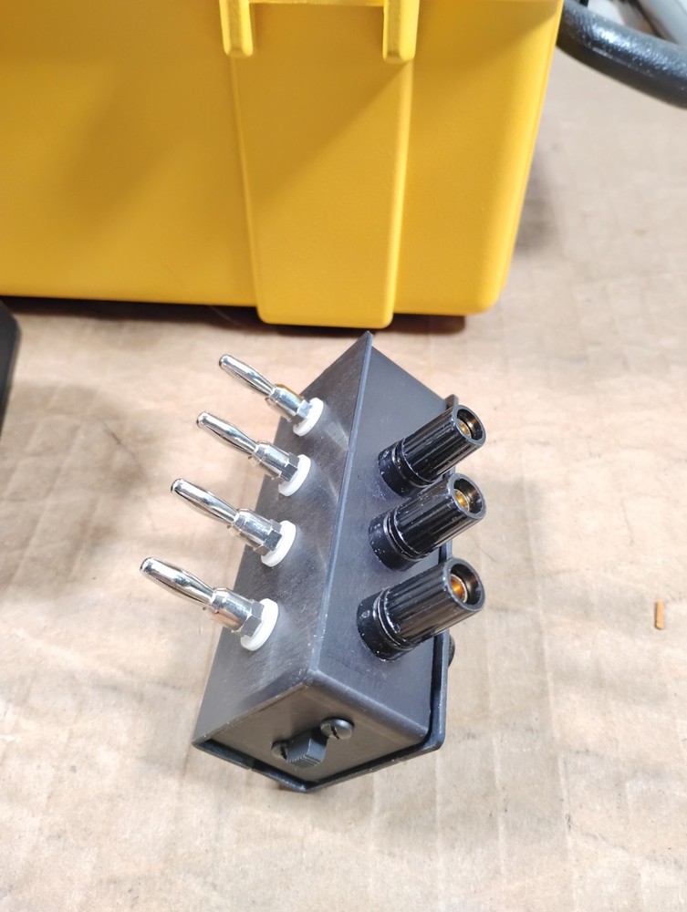 Biddle Versa-Cal Calibrator 720390- UNTESTED SURPLUS / POWERS ON