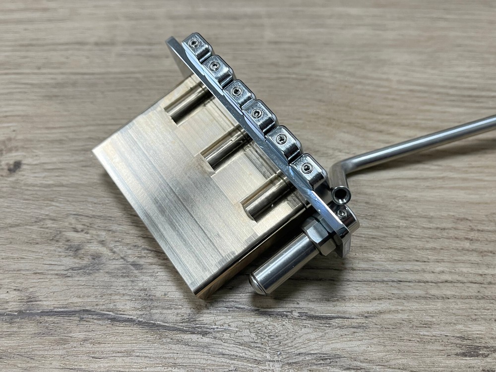 AUMSEN 2-Point non-locking Tremolo Bridge - CHROME