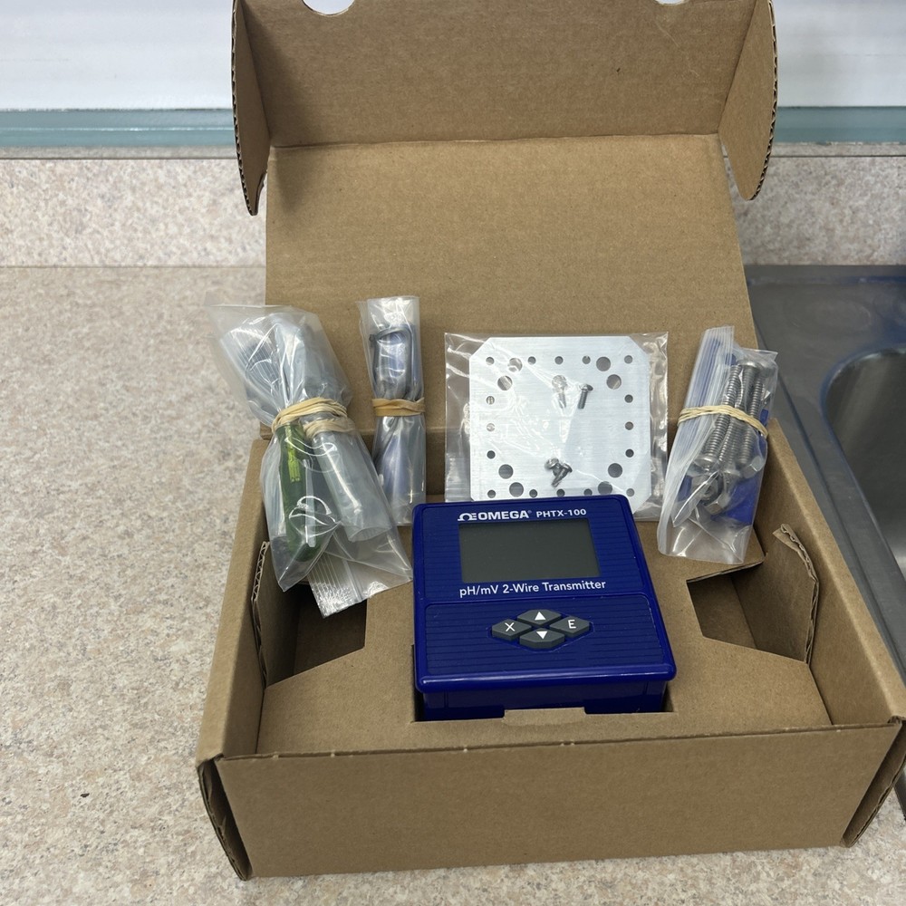 Omega pH/mV PHTX100 2-Wire Loop-Powered Transmitter