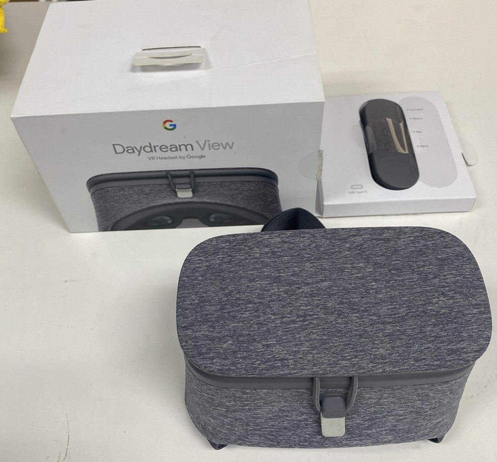 Google Daydream View VR Headset - Slate