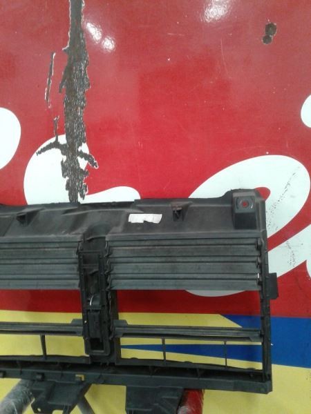 13-18 RAM 1500 Air Shutter