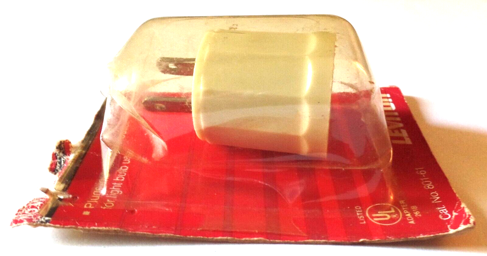 Vintage LEVITON PLUG Catalog #801-61 New in Torn Package