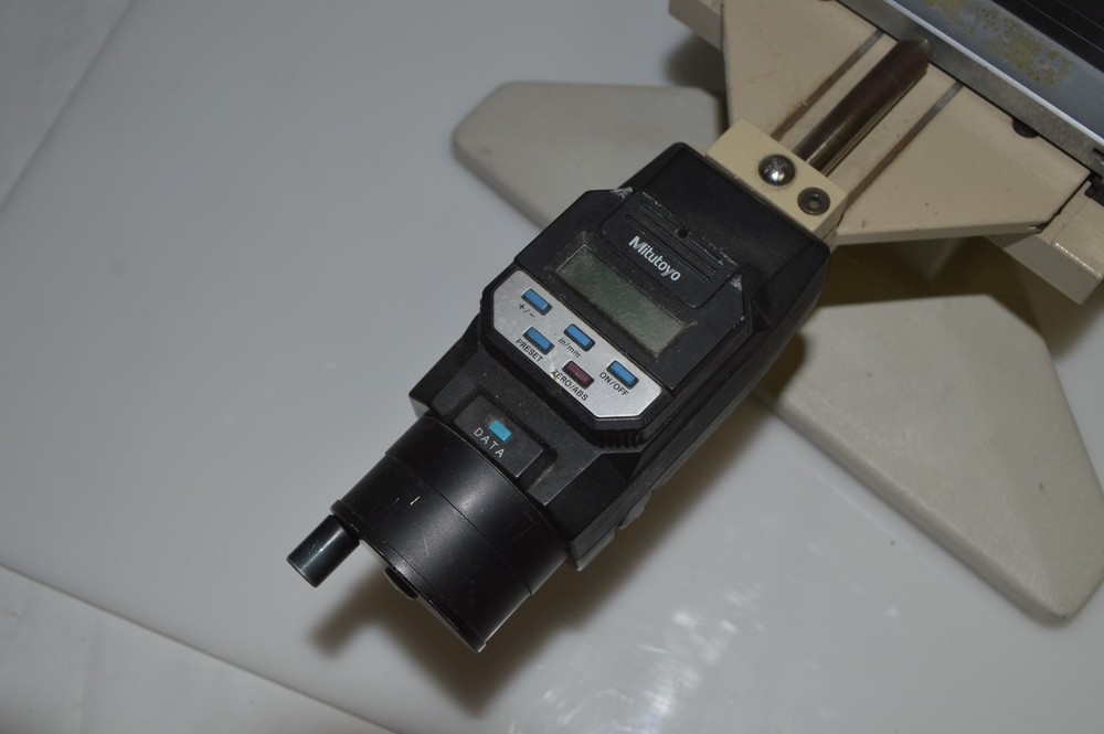 *TC* MITUTOYO TOOLMAKING BASE W/ 0-2" CODE NO 164-162 MICROMETERS (IHL33)