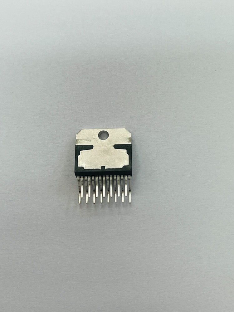 L292 Brush DC Motor Controller, 2.5A, Bipolar, Parallel, 15-Multiwatt