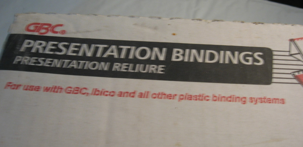 Swingline GBC CombBind C20 Binding Machine with some combs Works Great