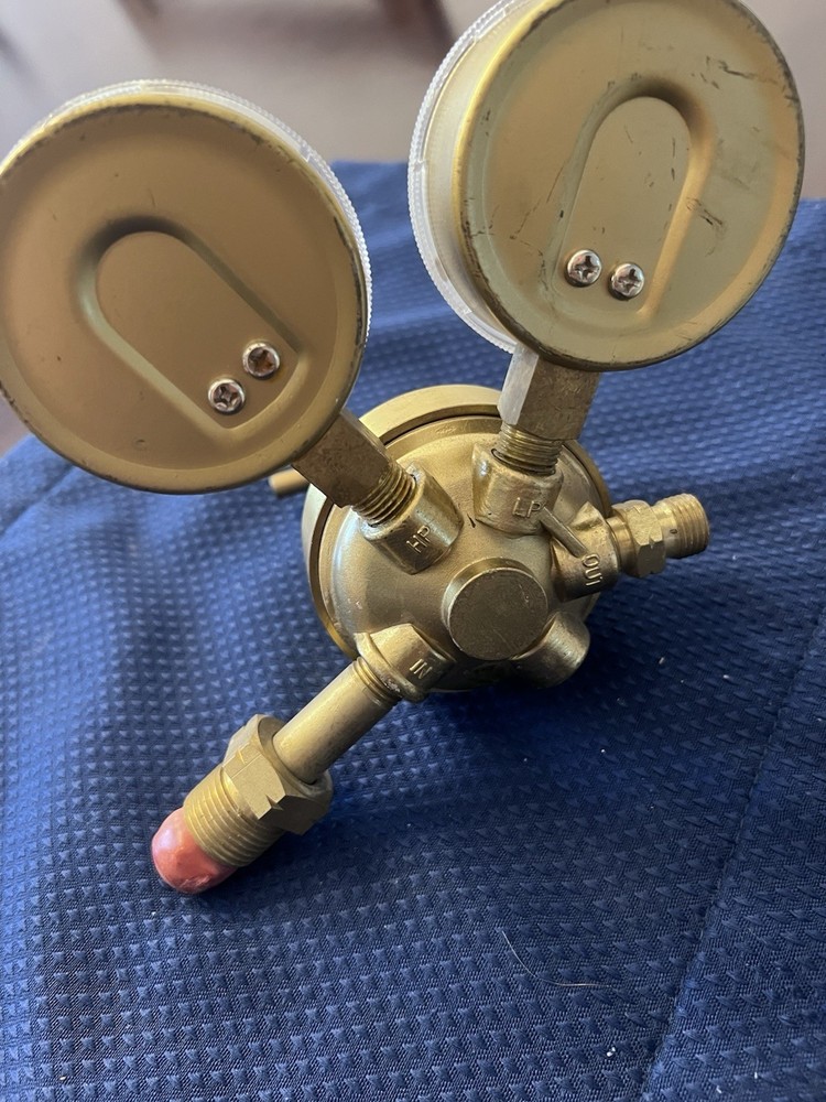 Techniweld Blue Star Medium-Duty Acetylene Regulator