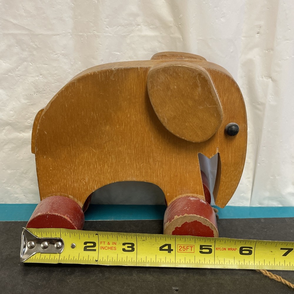VINTAGE Wood Elephant 4 Wheel String Pull Toy