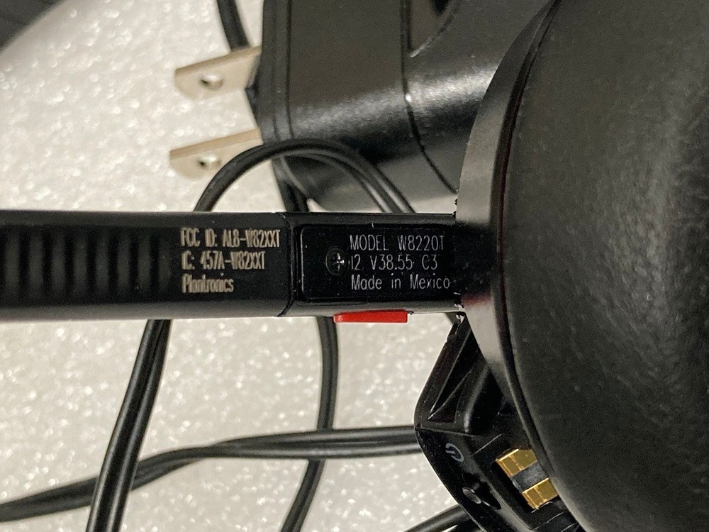 3 Poly Savi 8220 UC Stereo USB Wireless Computer Headset