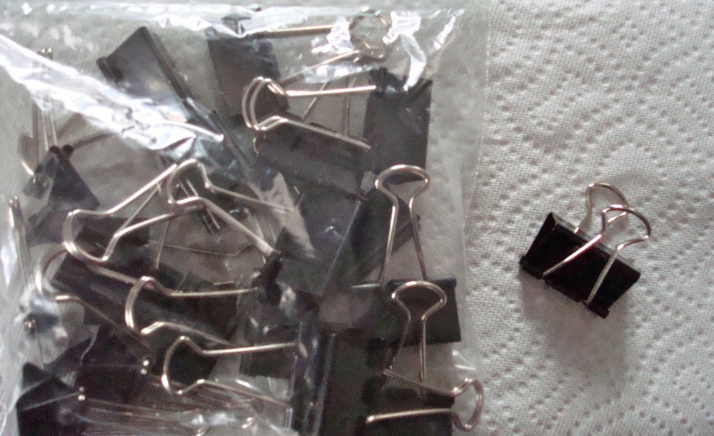 Document Binder Clips Medium Black LOTS OF 35