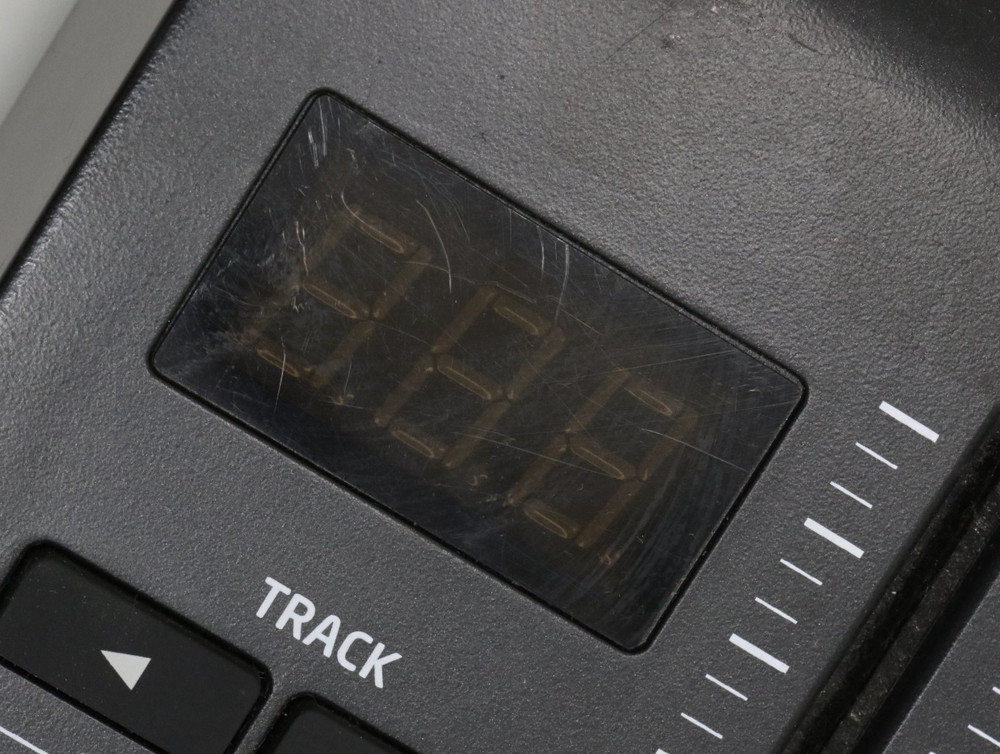 Novation Launchkey 25 Mk2 Midi Keyboard Controller *READ*