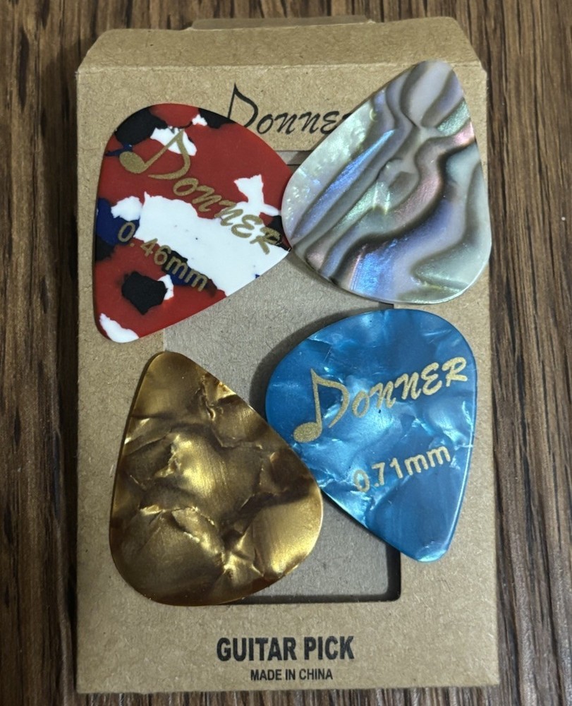 Donner Model DUC-1 Ukulele in Case