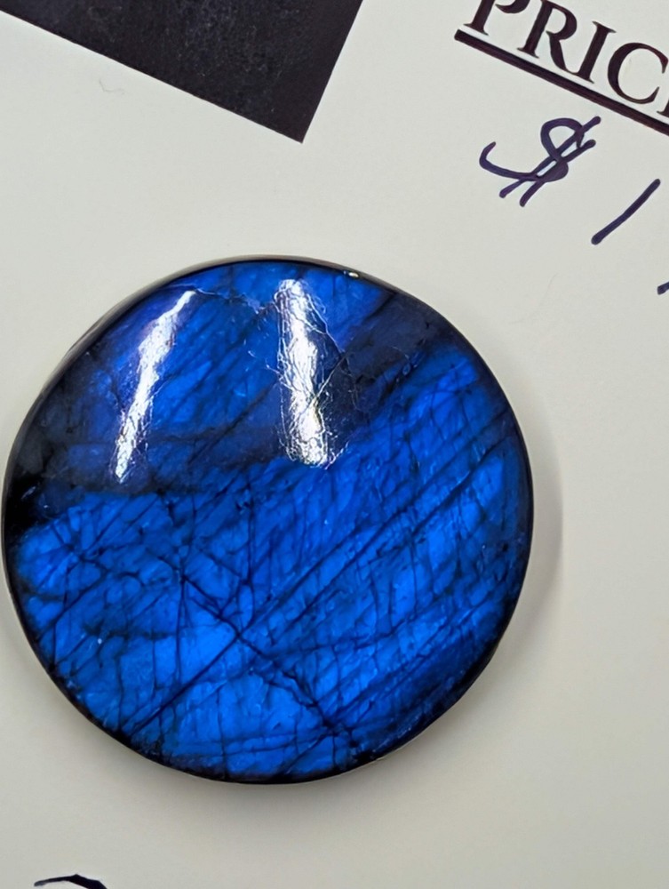 Labradorite - Iridescent Madagascar - Circle