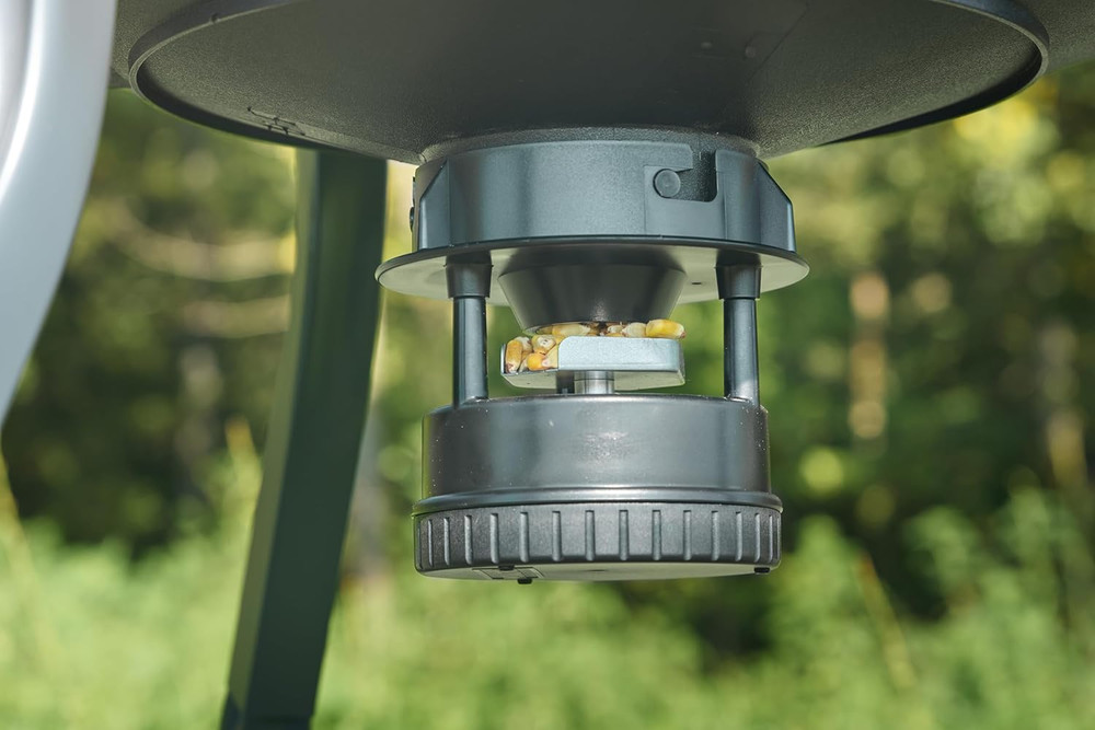 Deer Feeder Standard - 30-Gallon - Quick-Lock Hopper System - Digital Timer Con