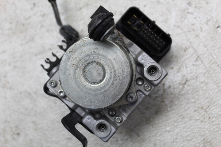 2014 TRIUMPH TIGER 800 XC ABS PUMP UNIT MODULE