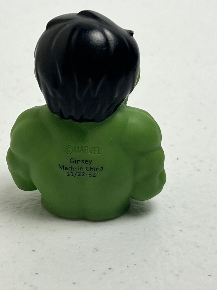 Marvel Avengers Finger Puppet Hulk Cake Topper