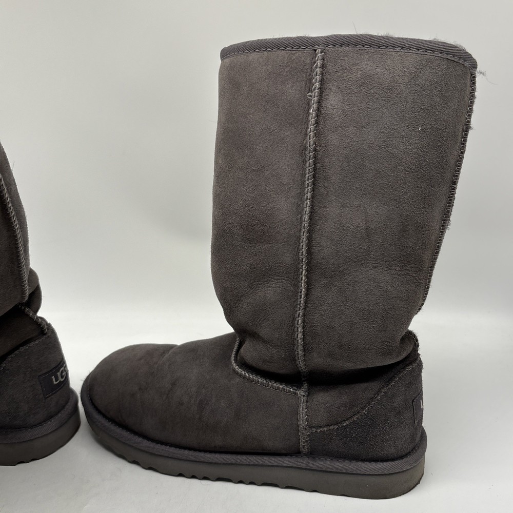 Womens UGGs Tall Grey Size 6!