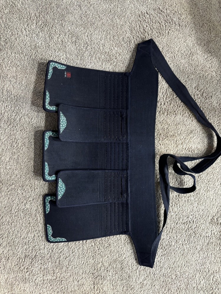 Full Set Kendo Armor with Stand - Size Large