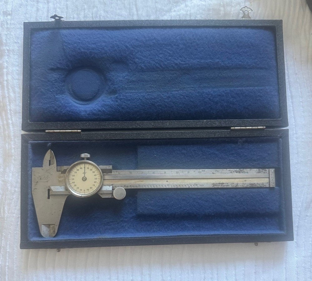 Helio Vintage Metalworking Dial Caliper – Precision Tool with Storage Case