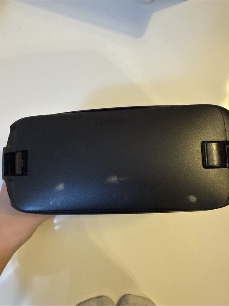 : Samsung Gear VR Headset Powered by Oculus (Original Box)