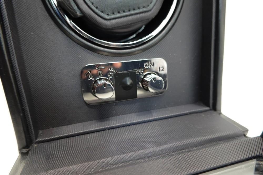 Wolf Single Watch Winder Model M2.1 New Batteries Works.